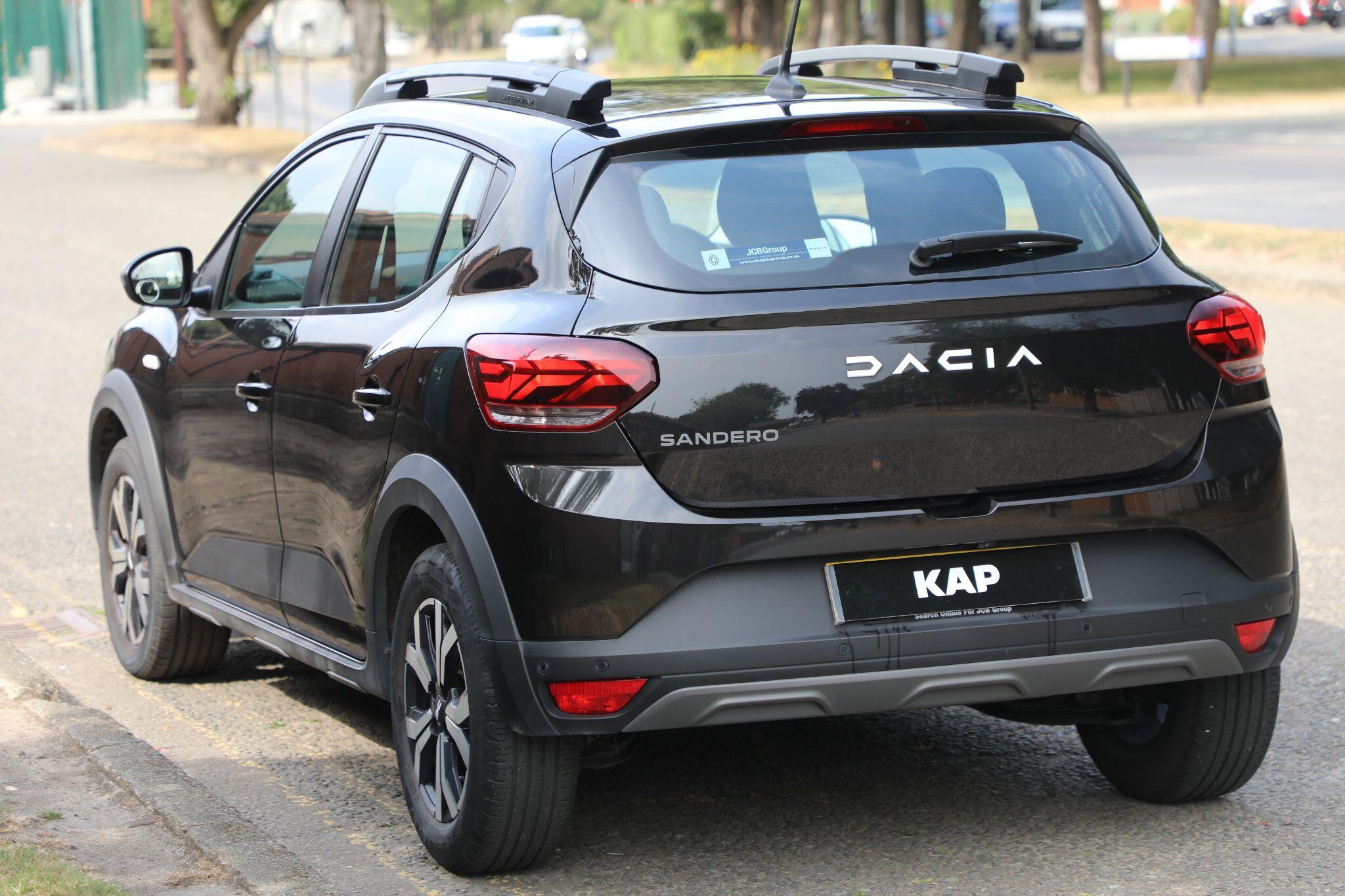 Large vehicle image